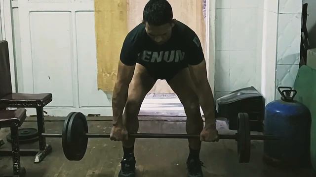 شرح تمرين التجديف بالبار (تطوير قوة المقاتل الحر) смотреть онлайн