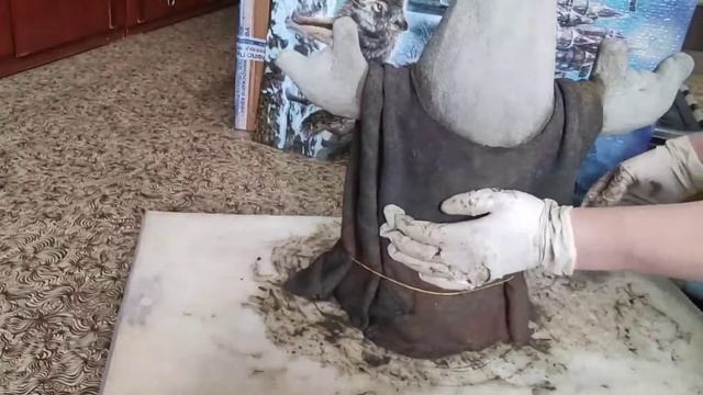 Садовый Гном из цемента/Своими руками/Garden gnome made of cement with hishands смотреть онлайн