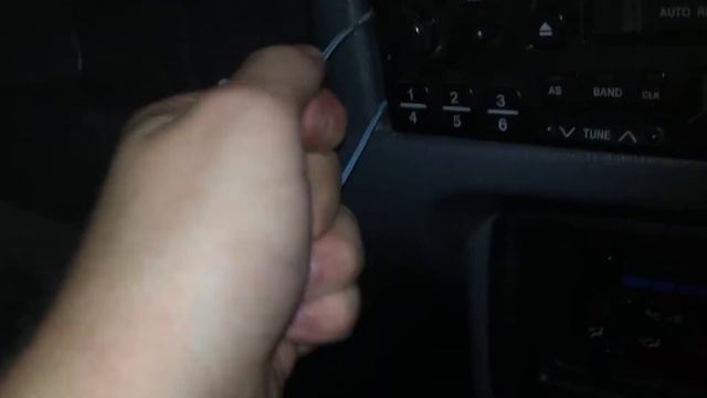 How To Remove Mazda Metro 121 Stock Headunit смотреть онлайн