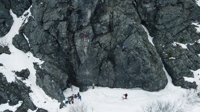 Порог Ревун весной в марте. Аэросъемка 4к. смотреть онлайн
