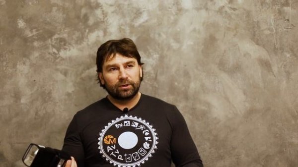 Обзор вспышки Godox V860III