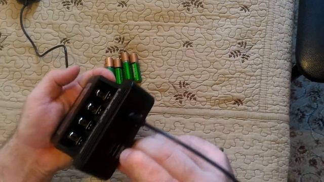 Зарядное устройство Liitokala Lii-500 для аккумуляторных батареек смотреть онлайн