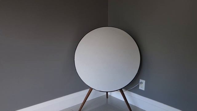 Bang & Olufsen BeoPlay A9 Gen 1 vs BeoPlay A9 Gen 4 смотреть онлайн