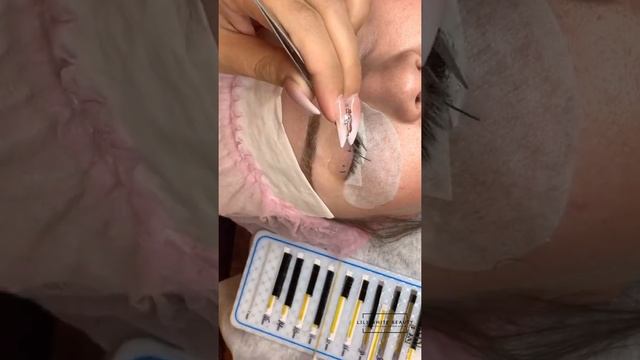 Наращивание ресниц 3D объём • LiLi White Beauty смотреть онлайн