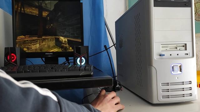 Half-Life 2 on a Pentium 4 PC смотреть онлайн