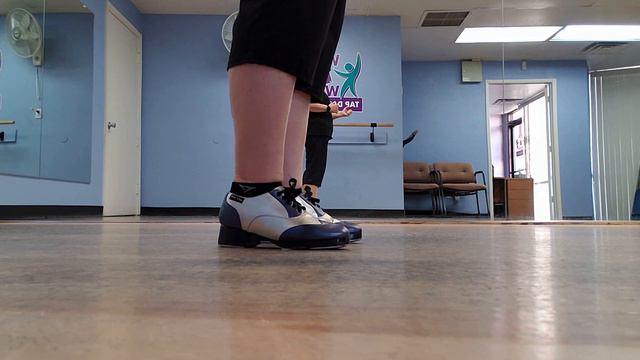 How to Tap Dance Level 2.7 Lesson 8: Hoofer Time Step starting right смотреть онлайн