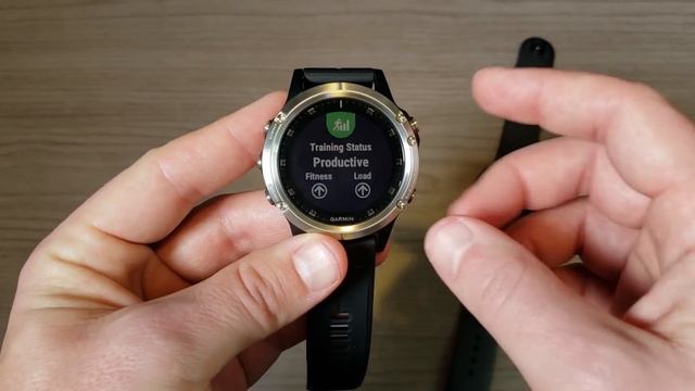 Garmin Fenix 5 Plus vs. the Apple Watch Series 4 - A "serious" runner's perspective! смотреть онлайн