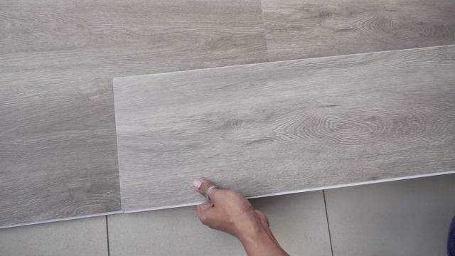 Pisos SPC con sistema clic de fácil y rápida instalación смотреть онлайн
