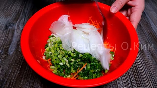 Огурцы по-корейски. Кимчи из огурцов - это по корейски вкусно! Рецепт из Южной Кореи. смотреть онлайн