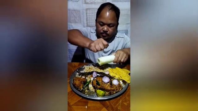 kitchen garden cleaning cum eating bukbang fish... ??? смотреть онлайн