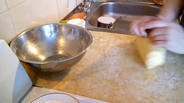 ПЕЧЕНЬЕ ПЕСОЧНОЕ НА СМЕТАНЕ. РАССЫПЧАТОЕ...ММ, ОЧЕНЬ ВКУСНО! смотреть онлайн