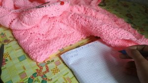 Платье спицами с круглой кокеткой с листьями на девочку часть5. Завершение.