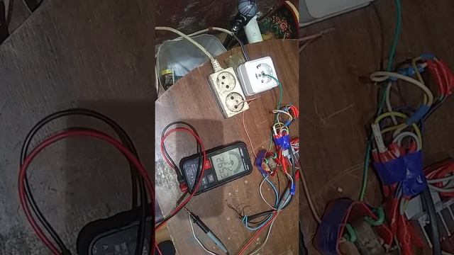 бесплатное электричество от нуля и земли более 400в смотреть онлайн