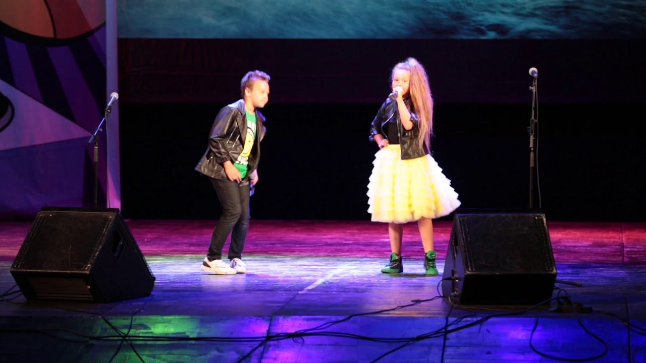 Вероника Литовченко, Сергей Филин - Grease // Непоседы на фестивале Wonderland 2019, Грузия смотреть онлайн