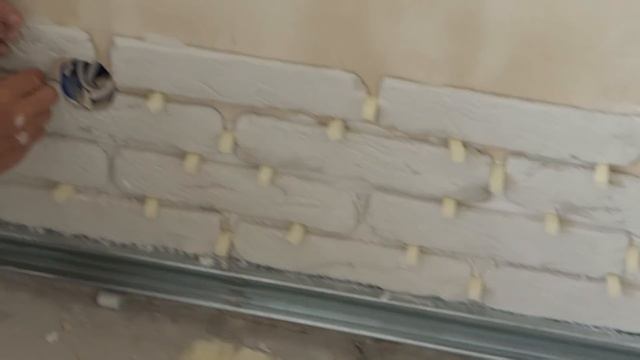 ОТДЕЛКА стен декоративным камнем ИЗ гипса своими руками Оформление стен декоративным камнем смотреть онлайн