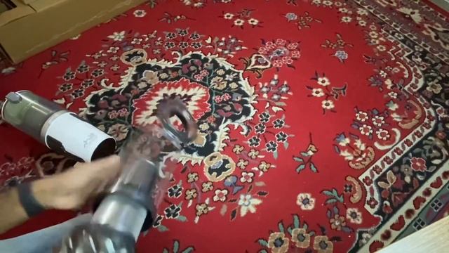 Greenworks stick vacuum vs Dyson comparison part 3 смотреть онлайн