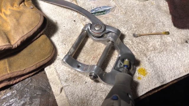 1978 Telecaster Installing and Relic'ing a Bigsby B5 смотреть онлайн