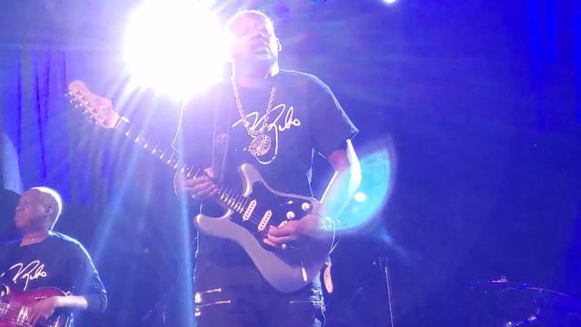 Eric Gales plays his original Been So Long Feb 26 2020 смотреть онлайн