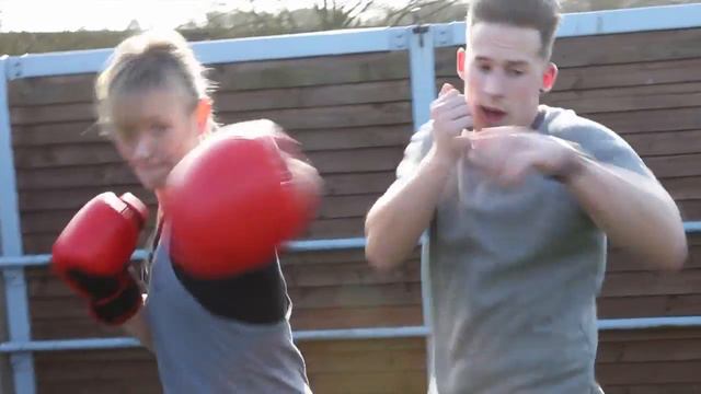 Jamie Robinson - Personal Trainer & Boxing Coach смотреть онлайн