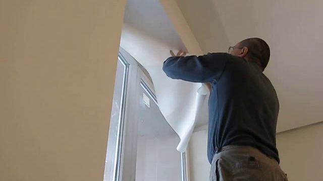 Как поклеить флизилин на откос, верх. смотреть онлайн