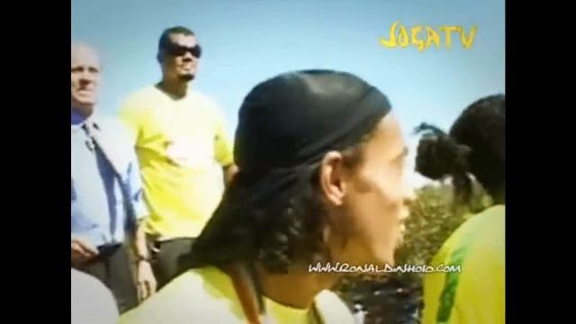 Joga Bonito - Ronaldinho смотреть онлайн