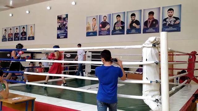МУГАЕВ МУХАММАД-САЛАХ --- МУСАЕВ АБУ-БУКАО Открытый турнир по БОКСУ г. Грозного(3) смотреть онлайн