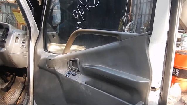 Видеообзор кабины Mitsubishi Canter 1993 г. FE507BT-0564 смотреть онлайн