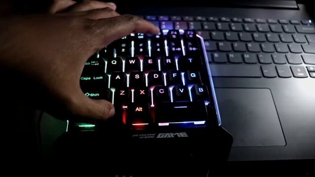 #Keyboard #gamekeyboard Review Single Hand Gaming Keyboard RGB - G40 смотреть онлайн