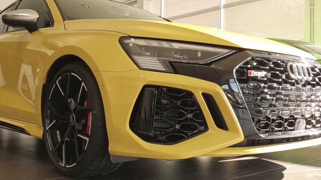 PYTHON YELLOW 2022 Audi RS3 Sportback 400PS -THIS COLOR IS REALLY GROWING ON US смотреть онлайн