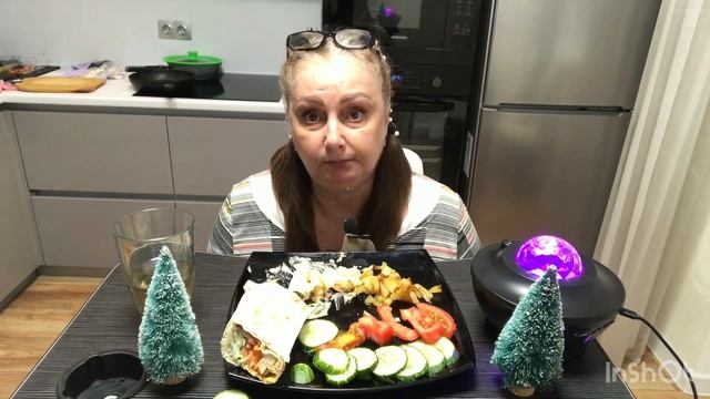 MUKBANG /ASMR/ Шаурма. Готовим и едим?История моего блогерства?Куриц и болотных ?не попускает? смотреть онлайн