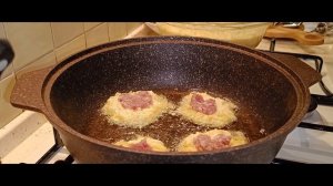 Рецепт драников на сковородке.  Картофельные драники полный рецепт. Драники с фаршем, точка.