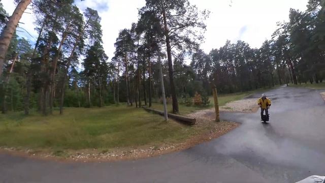 Моноколесо и возрастные люди смотреть онлайн