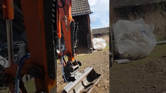 MH construct&design - Pridržiavaci zub (hydraulic thumb) minirýpadlo/excavator смотреть онлайн