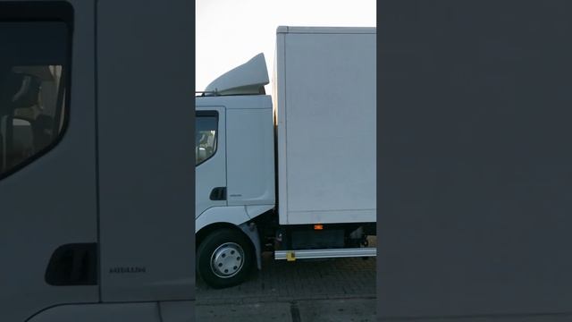 Kleyn Trucks - RENAULT MIDLUM 220.12 2008 526,468 km смотреть онлайн