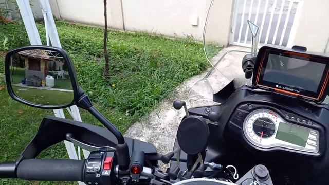 Suzuki V-Strom 650 with accessories смотреть онлайн