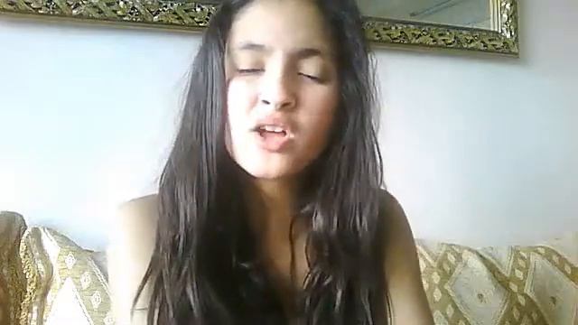camelia benkacem's Webcam Video from 14 April 2012 07:22 (PDT) смотреть онлайн