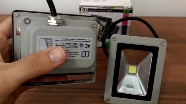 Светодиодный прожектор СДО-2 10Вт смотреть онлайн