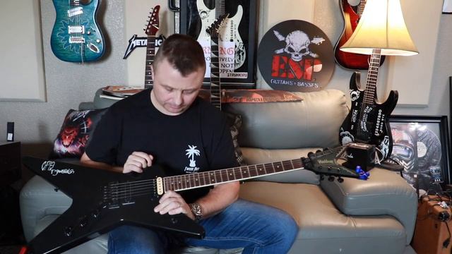 Немного о Dimebag, Dean и обзор на Washburn Dime 3 (подписаный Даймбэгом) смотреть онлайн