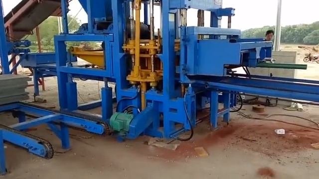 Линия для производства сплитерных блоков QT5-20 смотреть онлайн