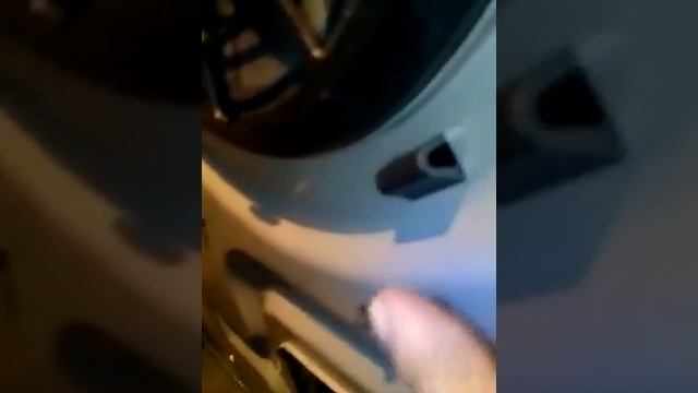 Замена датчика топлива W220 S320 часть 1