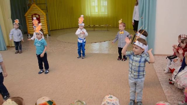 Праздник Дружба народов Младшая группа Танец мальчиков Самовар смотреть онлайн