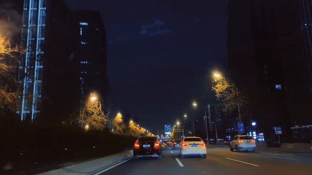 Beijing Walking,Drive around the most beautiful part of Beijing's Third Ring Road【4K HDR】 смотреть онлайн