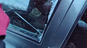 Как я открываю машину когда сел аккумулятор на примере Renault symbol.