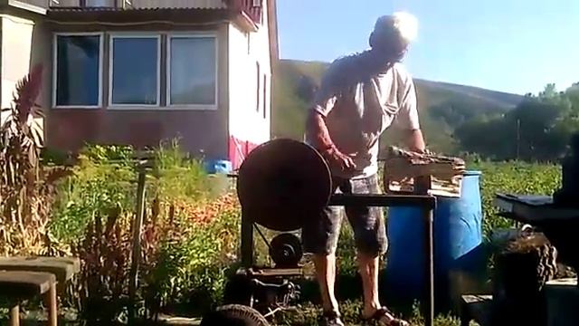 Реечный дровокол своими руками(часть_3). Испытание. смотреть онлайн