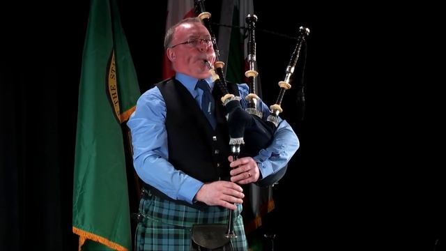 Valley of the Deer Revue: The Best of Highland Piping смотреть онлайн