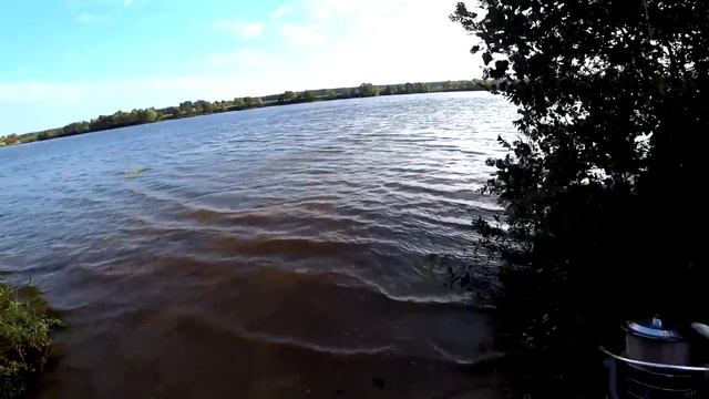 Доработал прикормку и дело пошло .Рыбалка на донки . Сamping ,fishing,bushcraft, смотреть онлайн