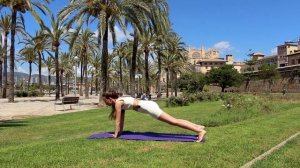 Силовая ЙОГА 30 минут. Укрепляем пресс, руки, ноги и ягодицы. Средний уровень