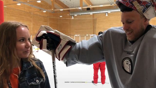 Intervju med hockeyproffset och målvakten Magnus Hellberg. смотреть онлайн