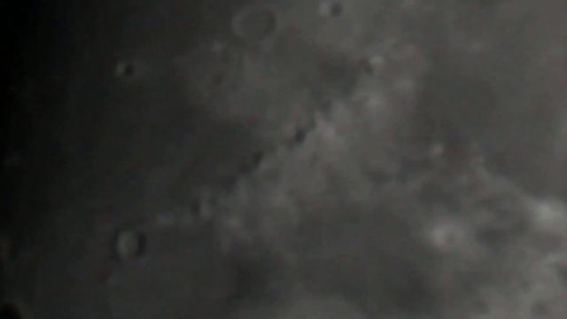 Луна через фотоаппарат MOON 1000mm смотреть онлайн