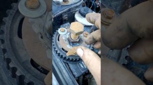 как снять шкив распредвала